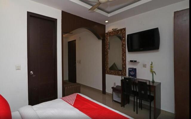 New Hotel Rajwada By WB Inn