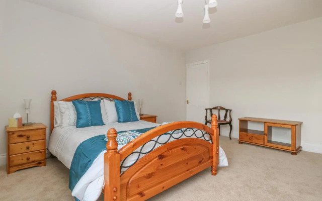 Park Road Apartment