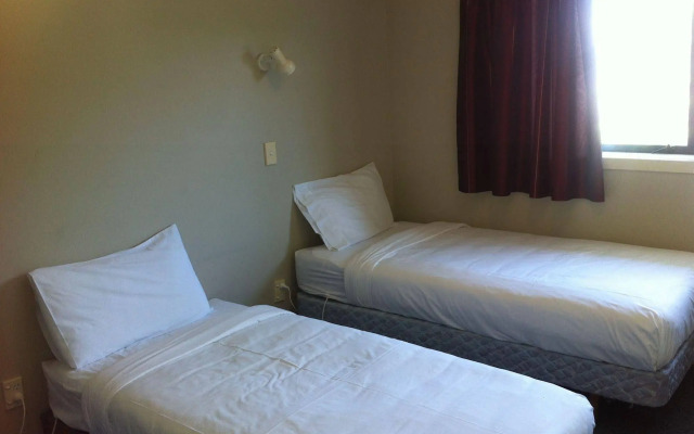Ocean Waves Hotel