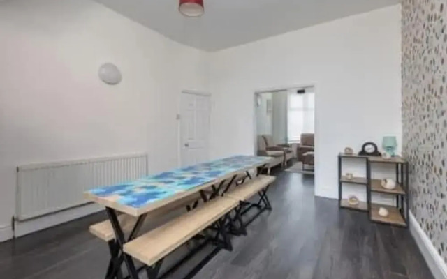 Blackpool Bliss House - 5 Bedrooms