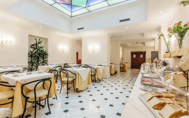 Raeli Hotel Luce