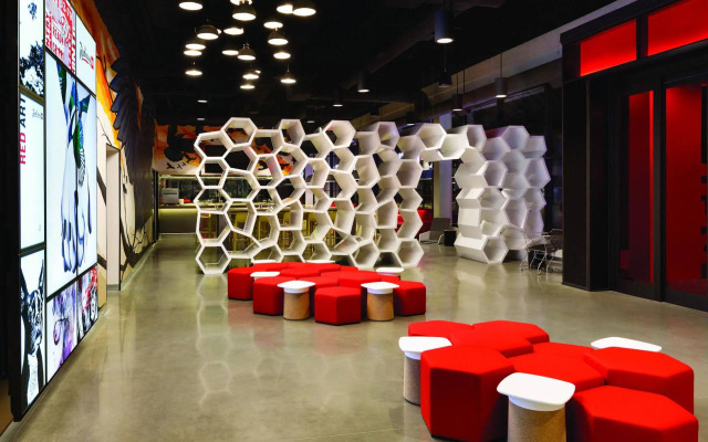 Radisson RED Minneapolis Downtown