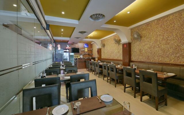 OYO 1721 Hotel Crown Royale