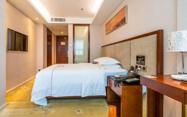 The King Lycra Hotel