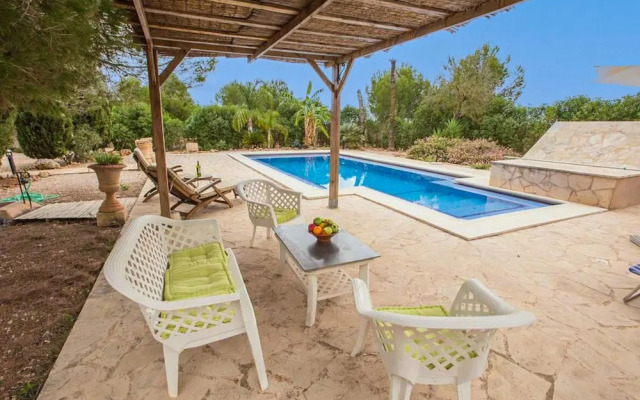 Canaus in Campos With 3 Bedrooms and 2 Bathrooms