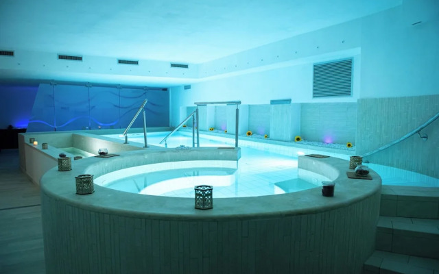 Artemide Fiore Club Suite & Spa