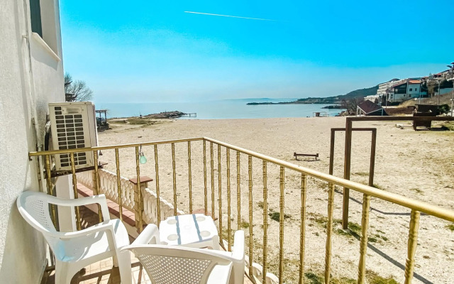 25m FROM THE BEACH!! Luxury Sea Paradise Apartment