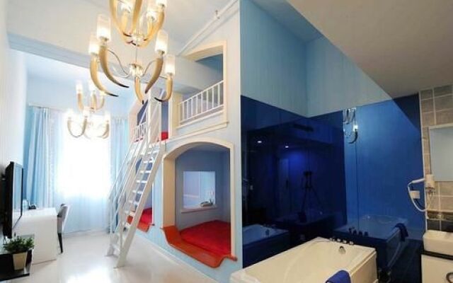 Romantic Holiday Hot Spring Hotel