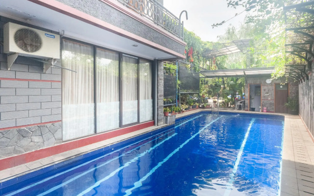 OYO 3135 Villa Surya