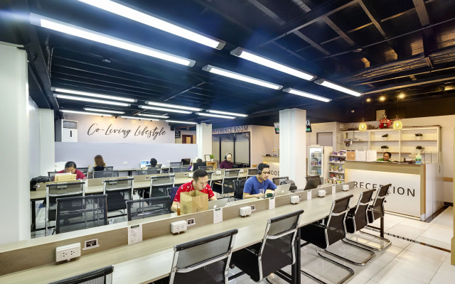 Nomad's Hub Coliving Hostel Cebu