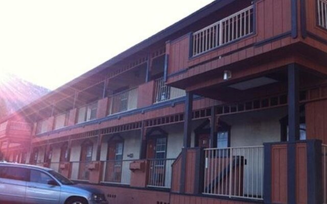 Highland Inn