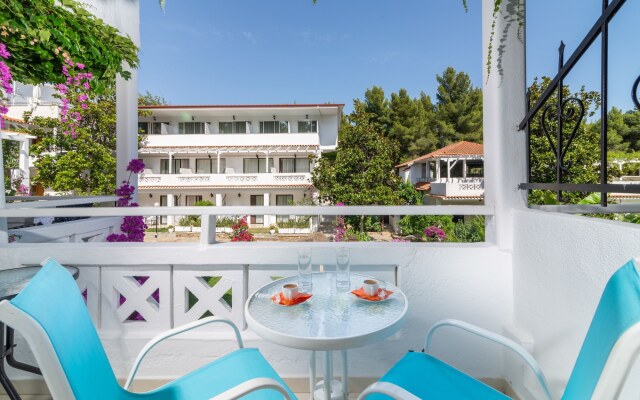 Porfi Beach Hotel