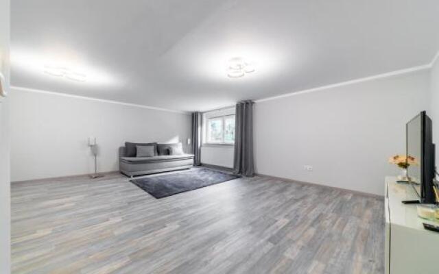 2 Private Single Rooms (5650)