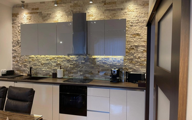 Apartment Antique Theatre 2