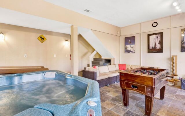 Bear Mountain Chalet 639 by RedAwning