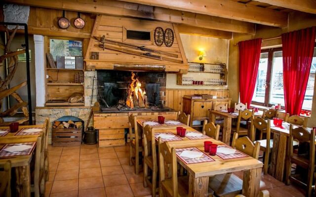 Auberge des deux Moucherolles