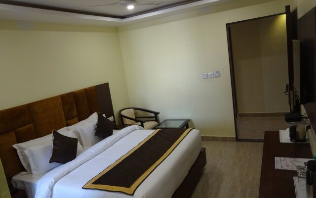 Hotel Shivoy Grand