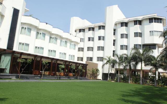 Hotel Express Residency