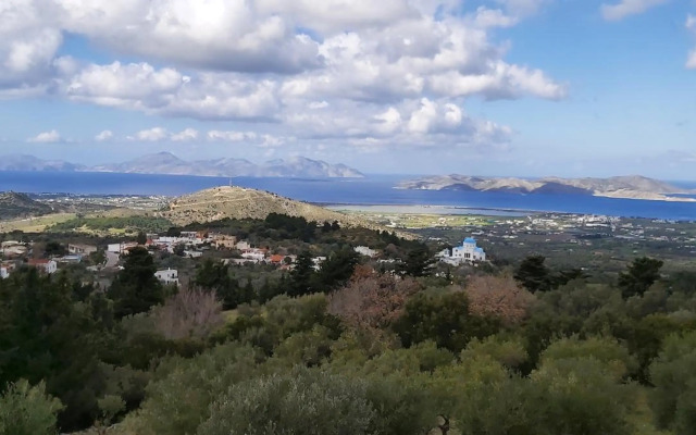 Traditional house in Asfendiou