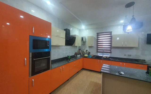 Lekki Luxury 5 Bedroom House Duplex in Lekki