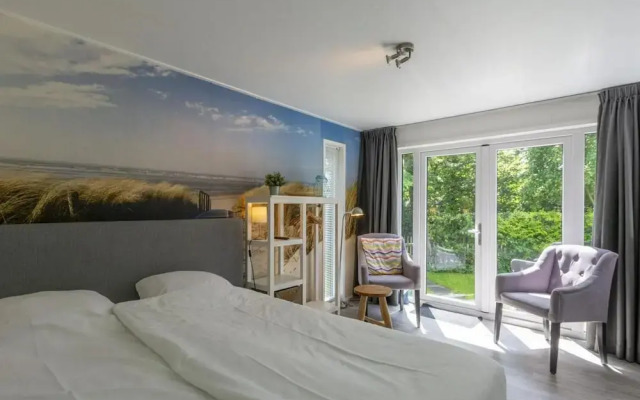 Beautiful Detached Holiday Home in Park