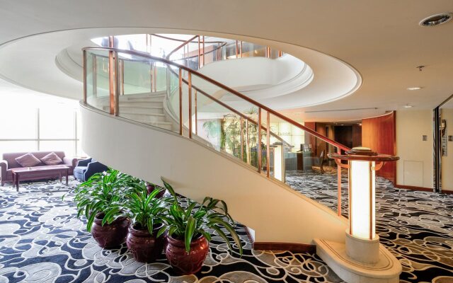 Parklane Hotel