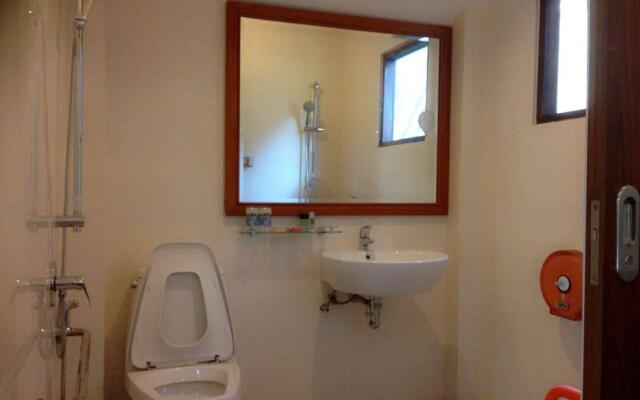 Damnoen Care Resort