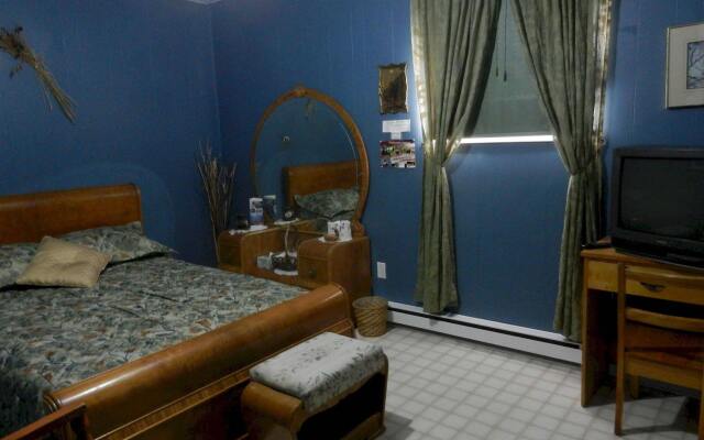 Domaine Joseph Ross Bed and Breakfast