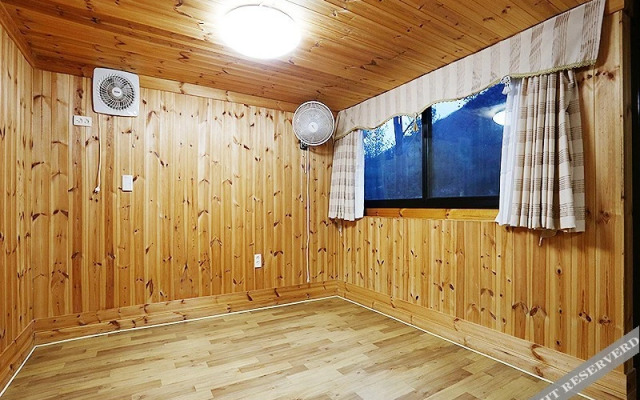 Pocheon Beverly Hill Pension