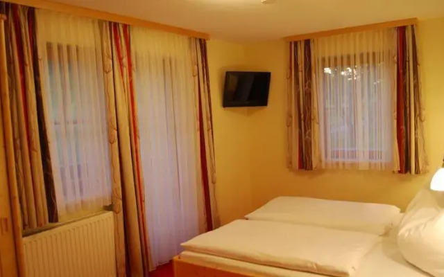 Hotel-Pension Schwarzenhof