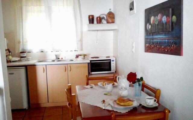 ΤΟΥΡΙΣΤΙΚΕΣ ΕΠΙΠΛΩΜΕΝΕΣ ΚΑΤΟΙΚΙΕΣ φροσω χωριατη