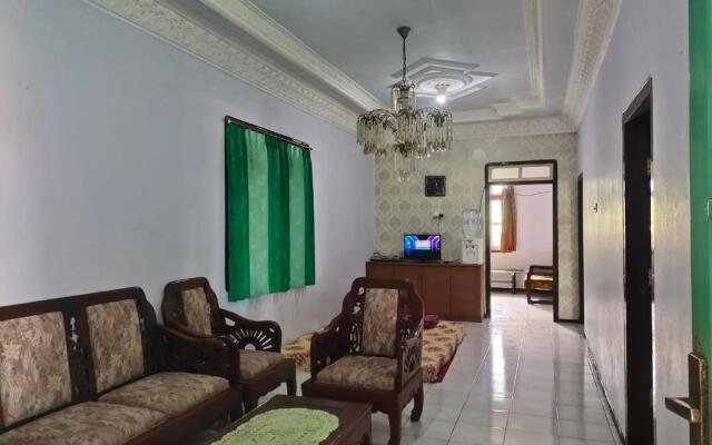 Homestay Wonotoro Asri 4 Gunung Bromo