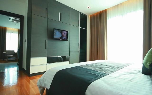 Lumen Bangkok Srinakarin
