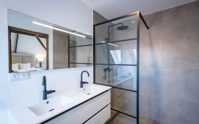The Handelskade Crown A Historical Penthouse