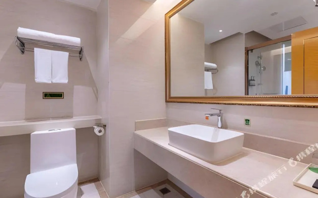 Vienna International South Railway Station