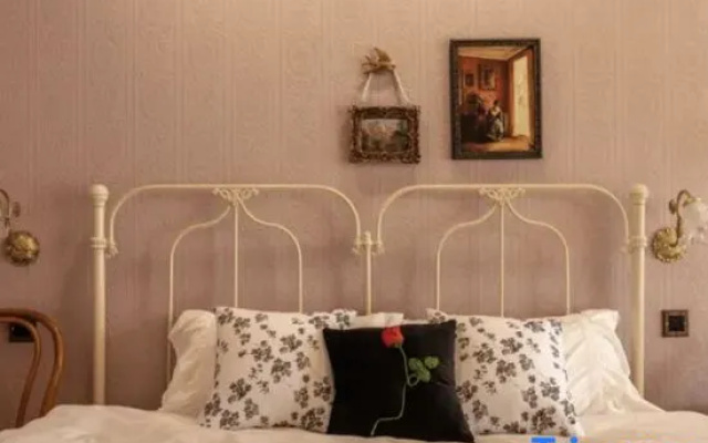Lvxingjia Designer Audio-Visual Homestay – Guest Rooms – Tongling
