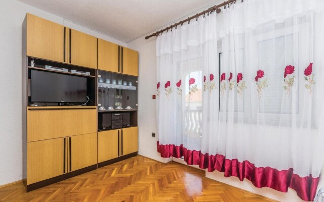 Nice Home in Senj With Wifi and 3 Bedrooms