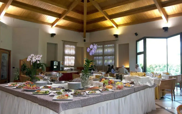 Hotel President