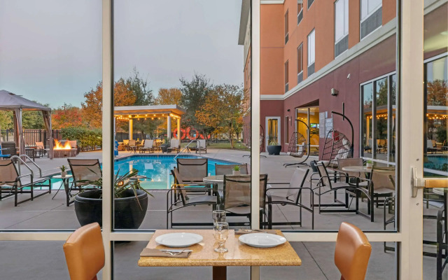 Cambria Hotel Plano Frisco