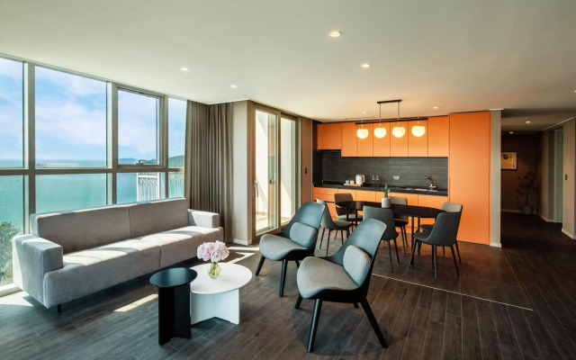 The Weekand Resort