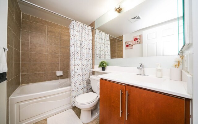 Ovation Condos by PlanURstay