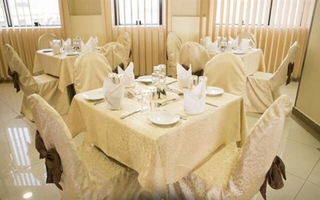 Al Borj Al Aseel Hotel
