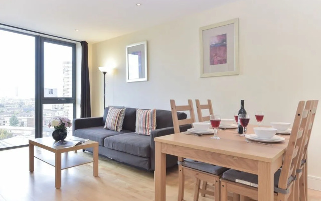 Storm Níké Apartments