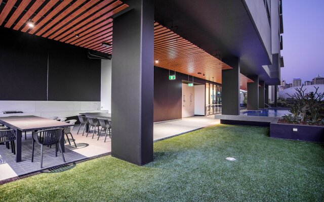 Atlas Apartments by CLLIX