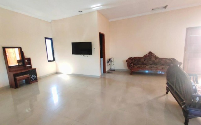 Hotel 68 Lembang by ZUZU