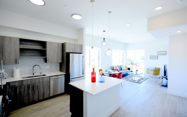 Panoramic Central Residences