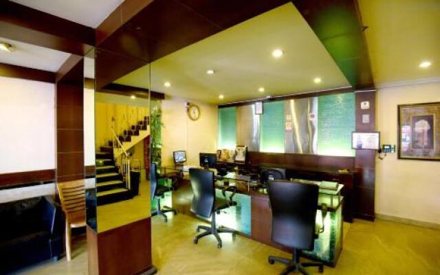 Hotel Shastri Paradise