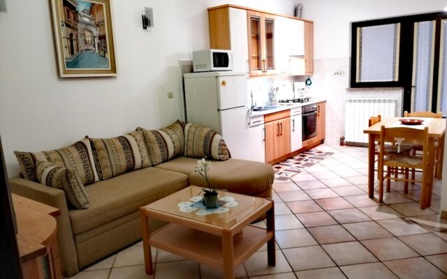 Guests House Lea