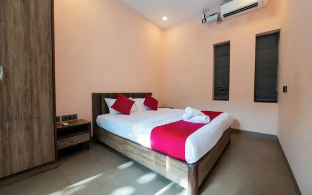 Royal 78 Backpackers Bar & Restaurant