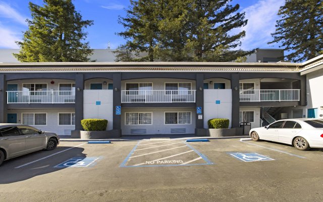 SureStay Plus Hotel by Best Western Sacramento North